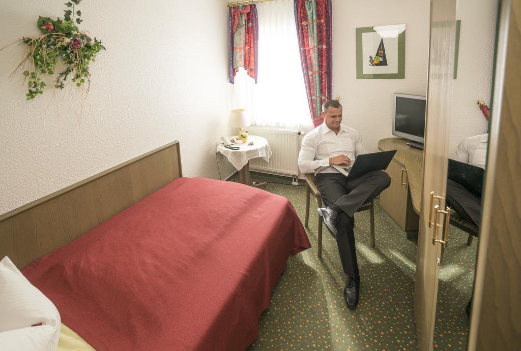 Das Fritz Hotel Schwerin Schoene Lage Im Gruenen Mit Regionaler Kueche Kostenfreien Parkplaetzen Und E Ladestation Zewnętrze zdjęcie