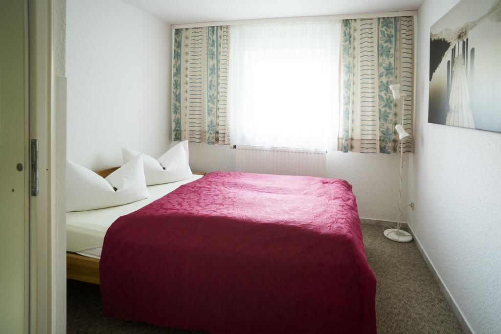 Das Fritz Hotel Schwerin Schoene Lage Im Gruenen Mit Regionaler Kueche Kostenfreien Parkplaetzen Und E Ladestation Pokój zdjęcie